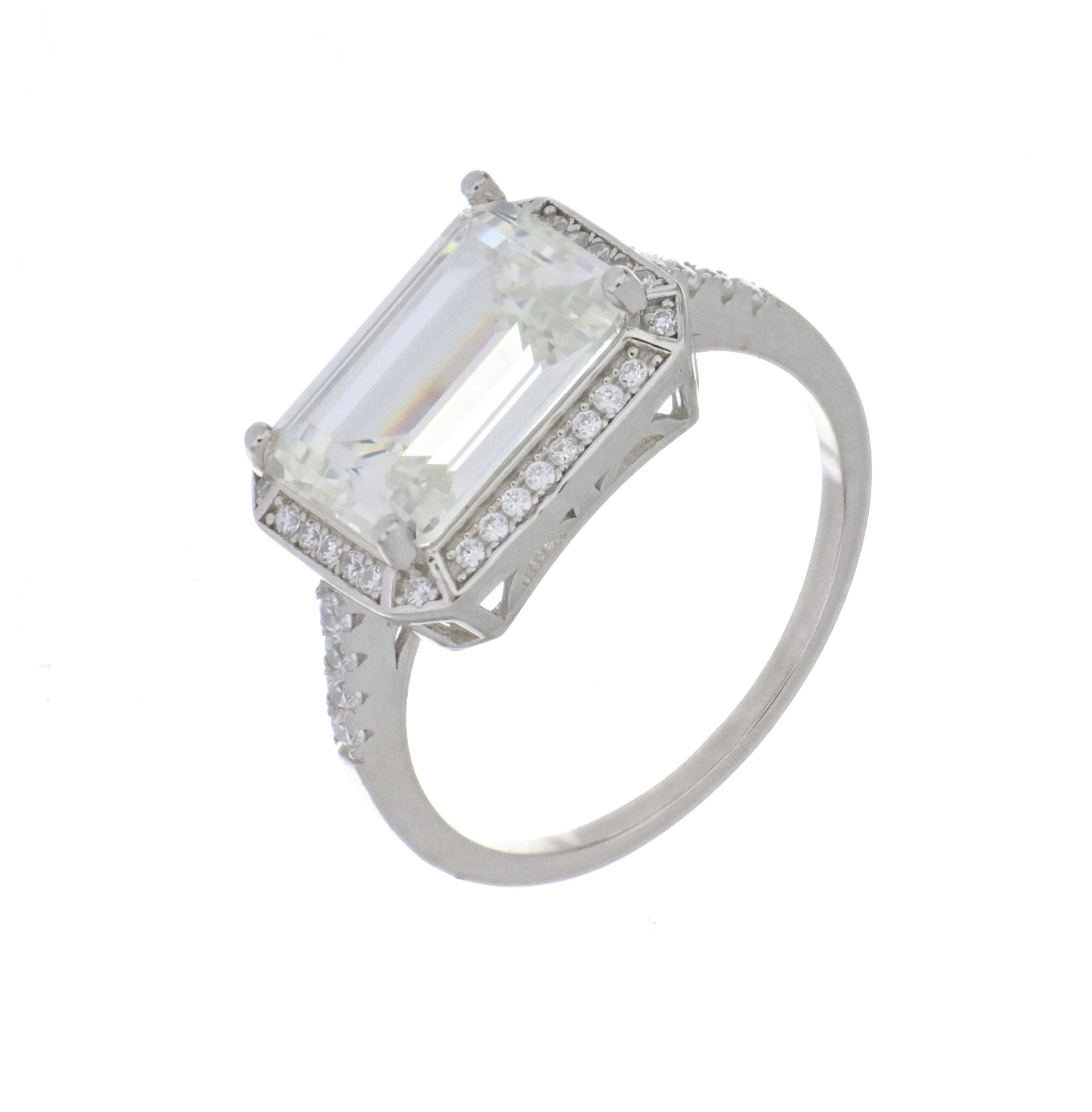 Сребърен пръстен със създадени диаманти - Skydiamond