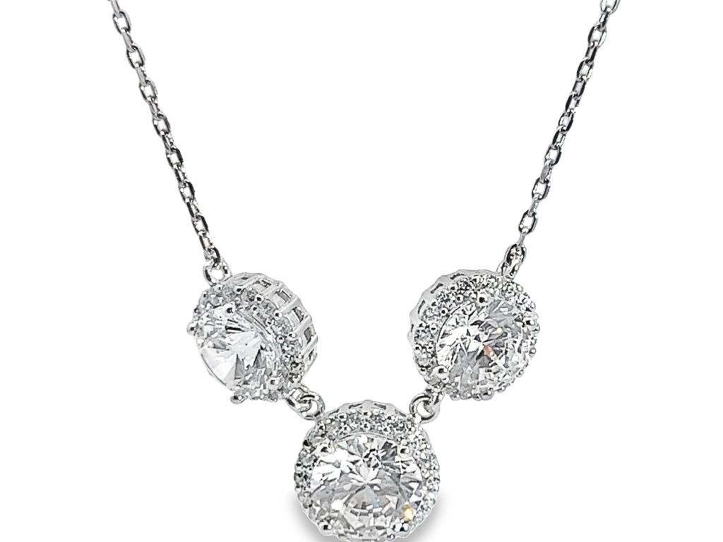 СРЕБЪРНО КОЛИЕ СЪС СЪЗДАДЕНИ ДИАМАНТИ - SKY DIAMOND