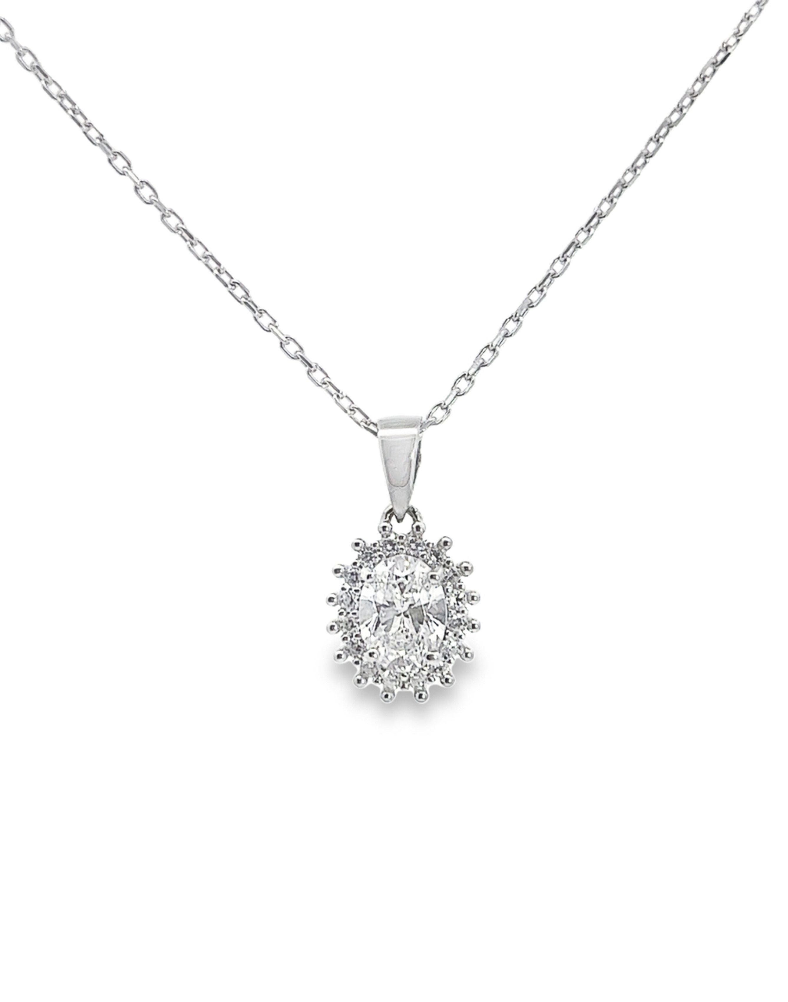 СРЕБЪРНО КОЛИЕ СЪС СЪЗДАДЕНИ ДИАМАНТИ - SKY DIAMOND