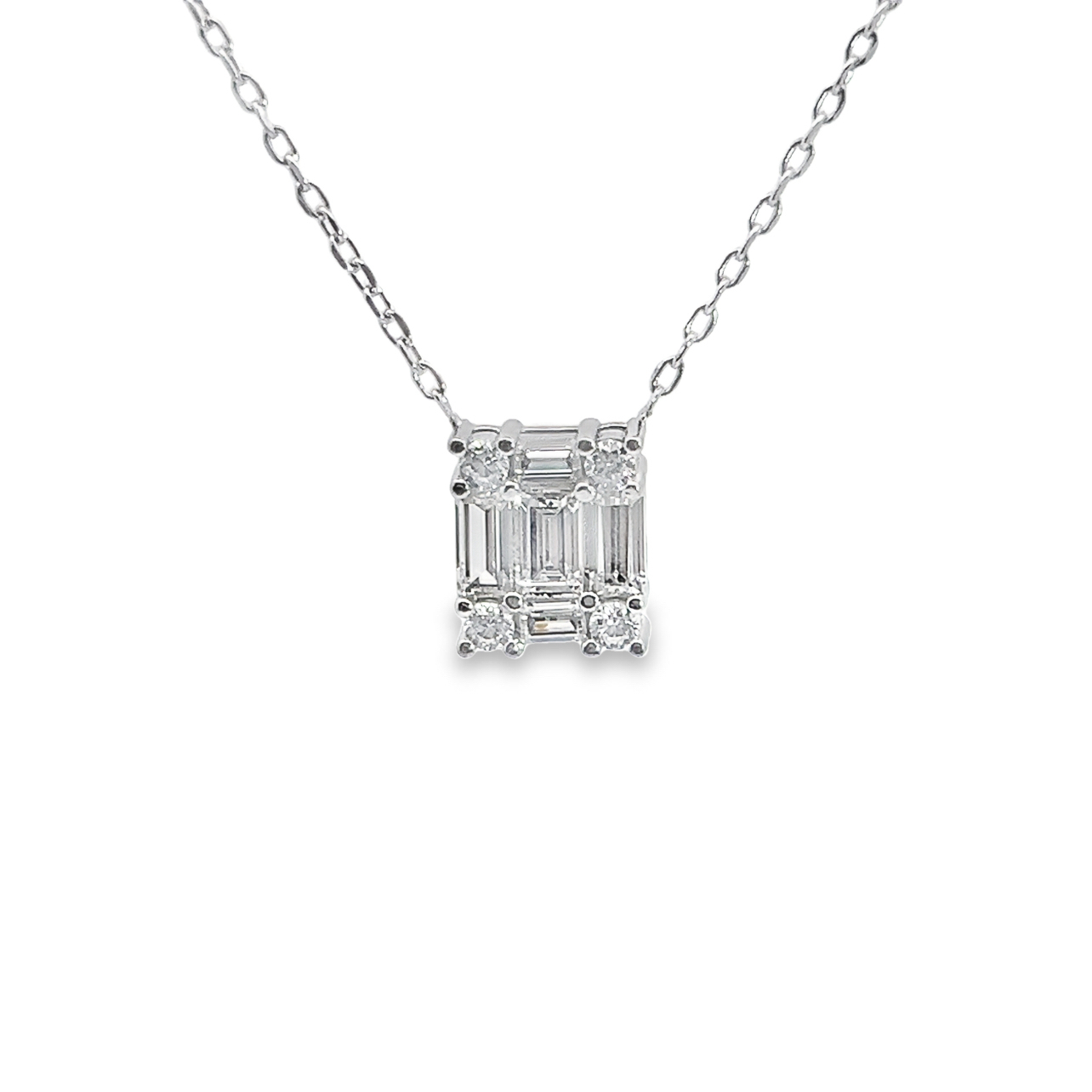 ДАМСКО СРЕБЪРНО КОЛИЕ СЪС СЪЗДАДЕНИ ДИАМАНТИ - SKY DIAMOND