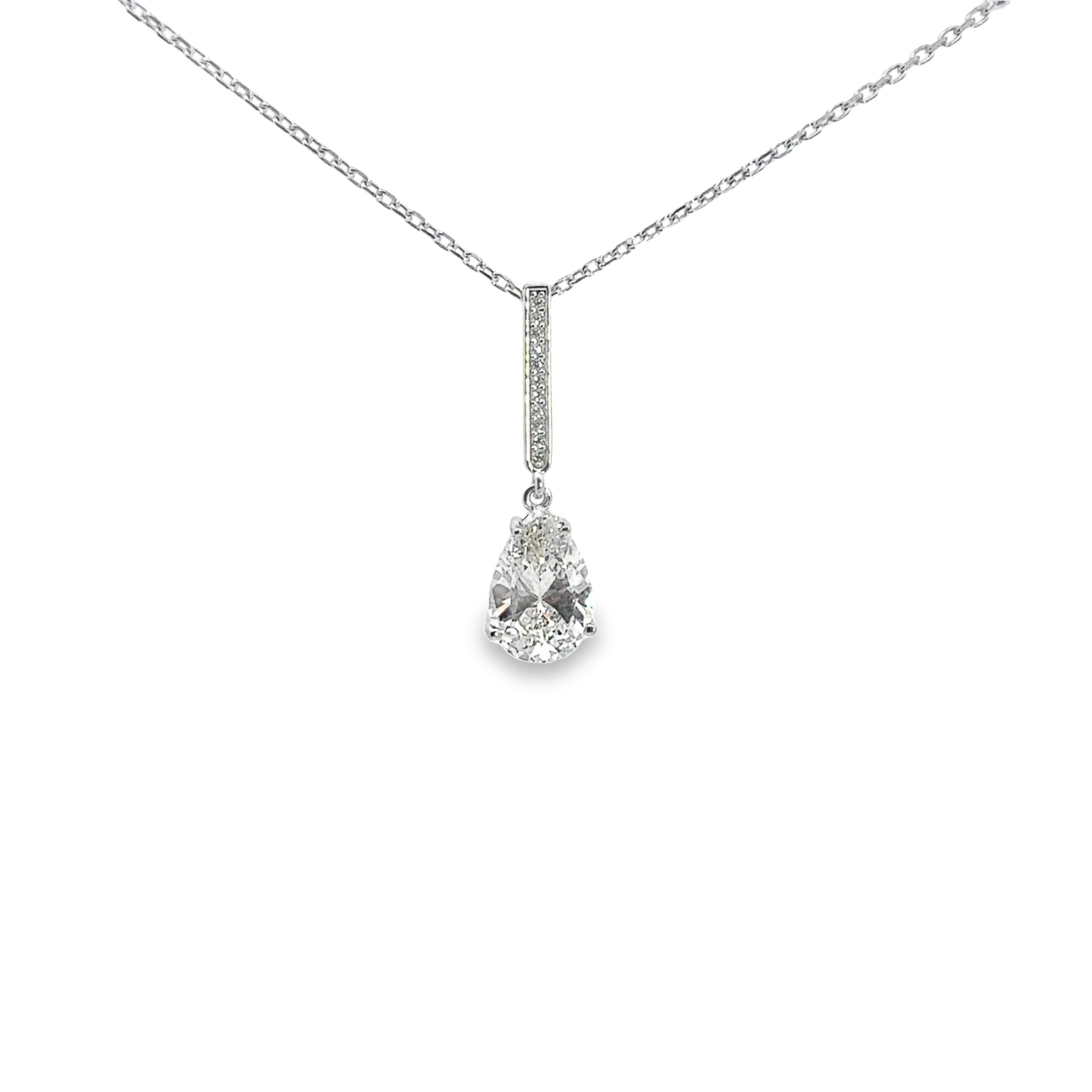 КОЛИЕ СЪС СЪЗДАДЕНИ ДИАМАНТИ - SKY DIAMOND