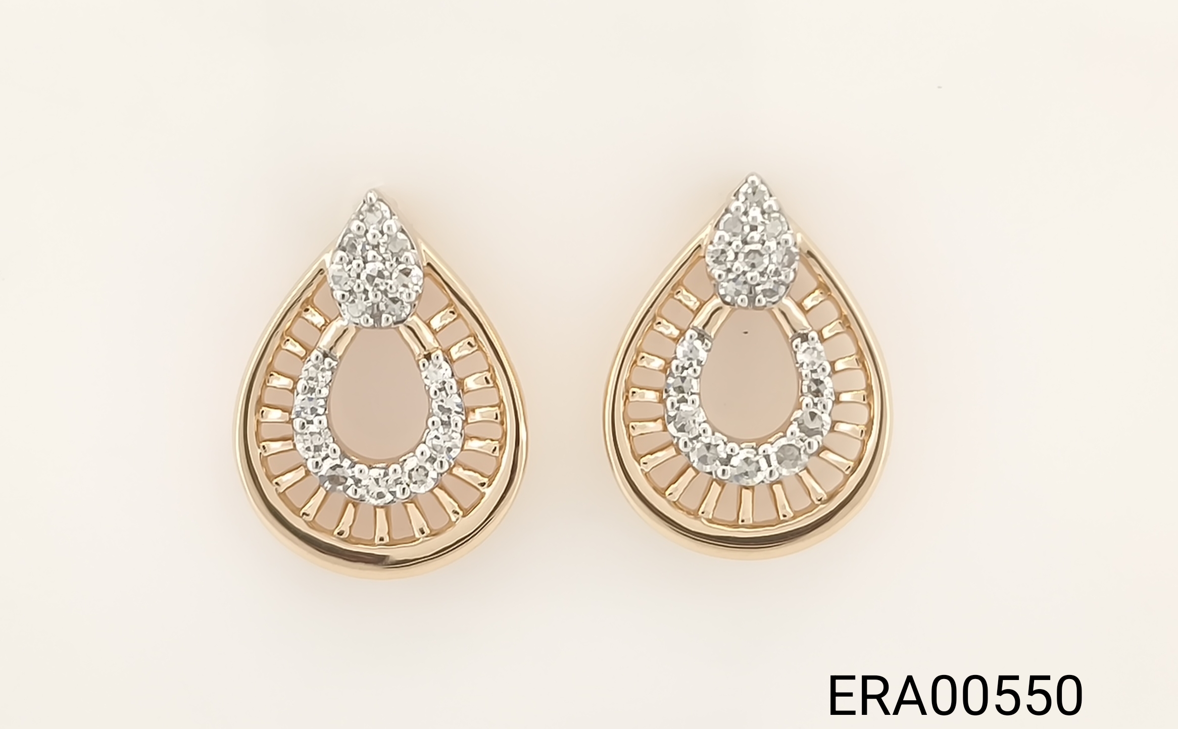 Златни обици с Диаманти Aspire Designs